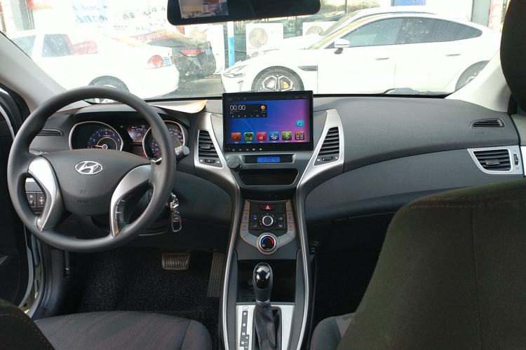 Used Hyundai Elantra (5th Generation / Langdong) 2015 1.6L Automatic Fashion Model