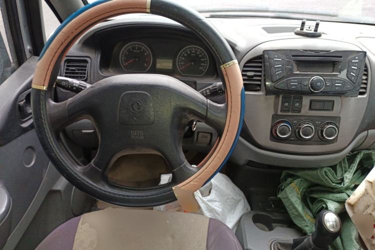 Used FORTHING Lingzhi 2013 M3 1.6L 7-Seater Comfort Model
