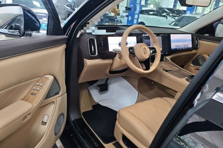 Used Hima AITO M8 2025 Extended-Range Max+ Version 53.4 kWh 6-Seater Edition Driver Seat