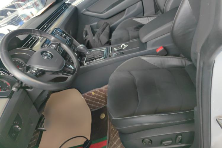 Used Volkswagen FAW-Volkswagen CC 2019 330TSI Huayan Edition China V Standard Left Front Seat