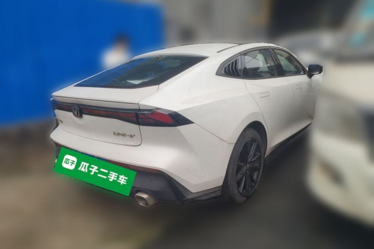 Used CHANGAN UNI-V 2022 1.5T Prestige Version
