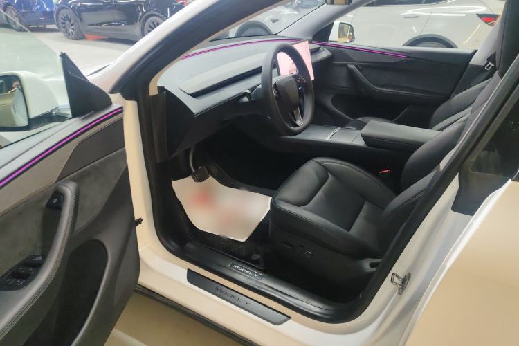 Used Tesla Model Y 2025 Long-Range All-Wheel Drive First Edition
