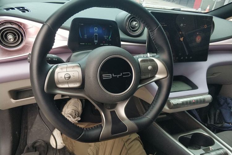 Used BYD Dolphin 2023 420 km Fashion Edition