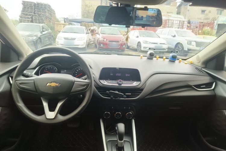 Used Chevrolet Cavalier 2020 325T Automatic Enjoyment Edition Center Console