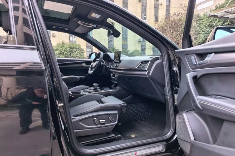 Used Audi Q5L 2023 40T Luxury Dynamic Model
