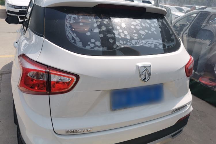 Used Baojun 510 2017 1.5L manual Comfort trim