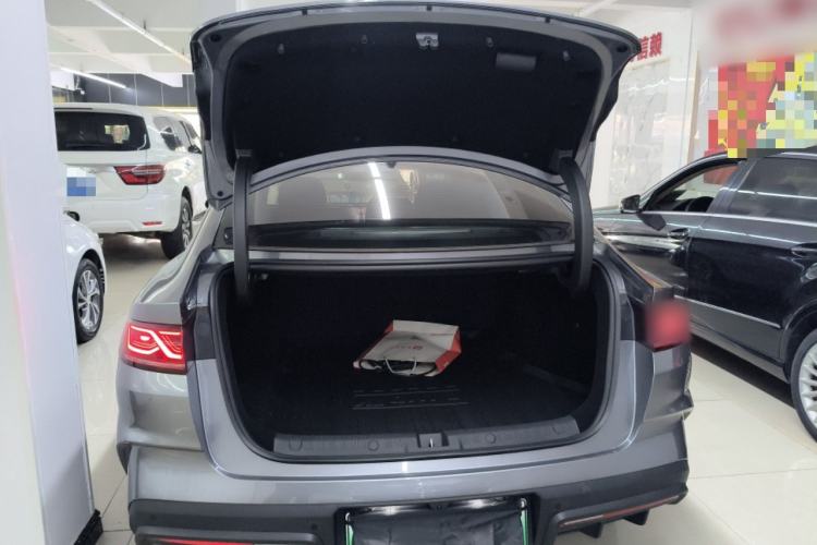 Used BYD Qin L 2025 DM-i Smart Drive 80KM Leading Model
