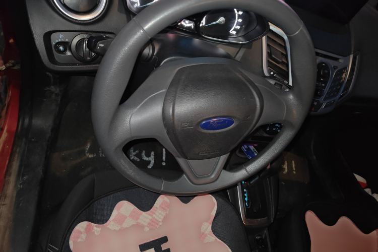 Used Ford Fiesta 2013 Hatchback 1.5L Automatic Fashion Edition Steering Wheel