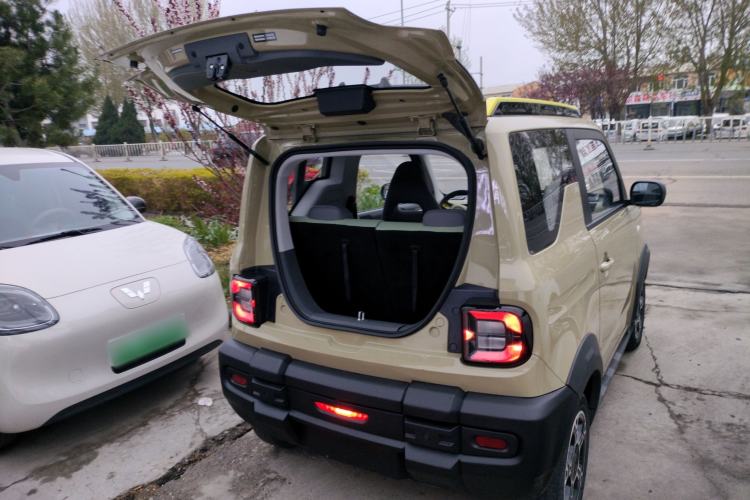 Used Geely Galaxy Panda 2024 200km Panda Rider Trunk