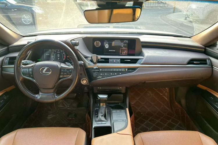 Used Lexus ES 2020 200 Excellence Edition