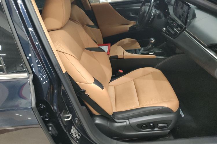 Used Lexus ES 2022 200 Excellence Edition