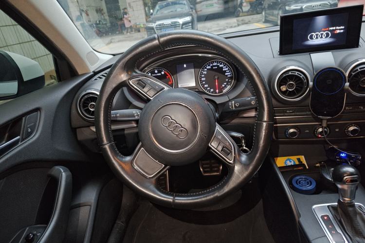 Used Audi A3 2016 Limousine 35 TFSI Prestige Edition