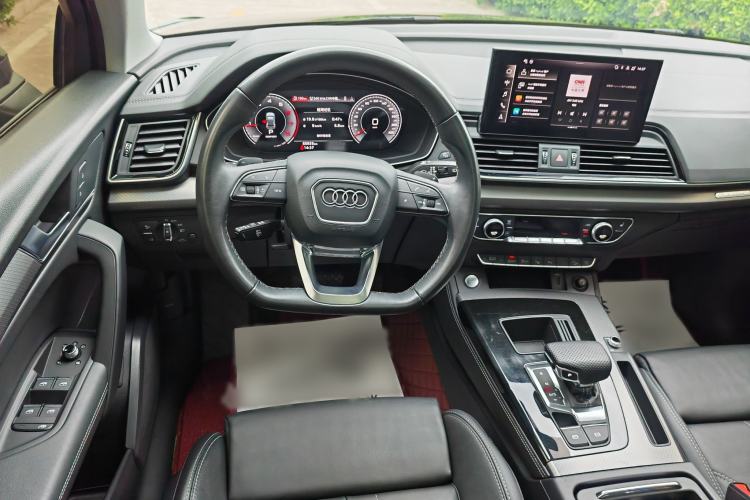 Used Audi Q5L 2022 Updated 40T Luxury Dynamic Edition Steering Wheel