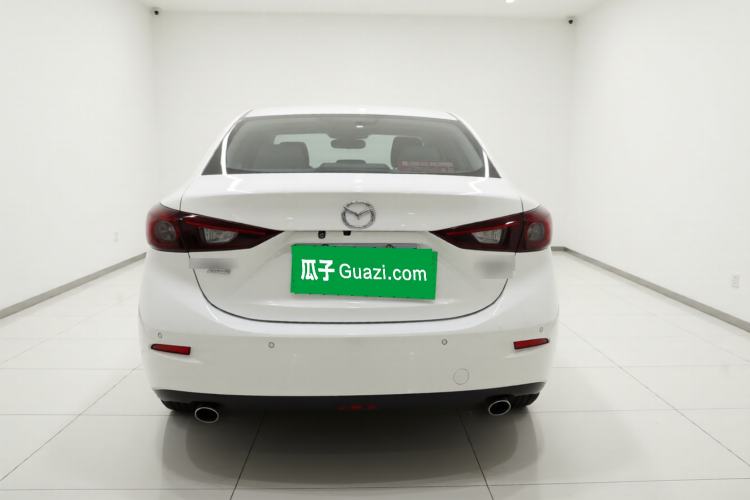 Used Mazda 3 Axela 2017 Sedan 1.5L Automatic Luxury Model China VI Standard Exterior 4