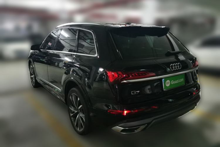 Used Audi Q7 2023 55 TFSI quattro S line Sport Edition
