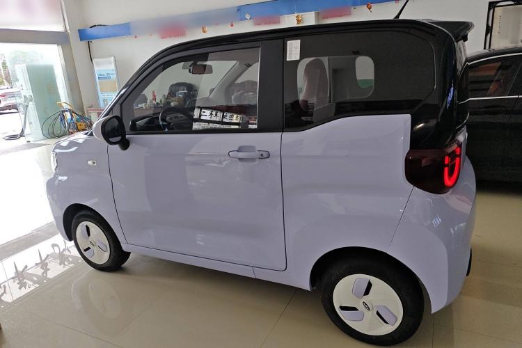 Used Chery New Energy QQ Ice Cream 2022 170km Sundae Phosphate Lithium-Ion