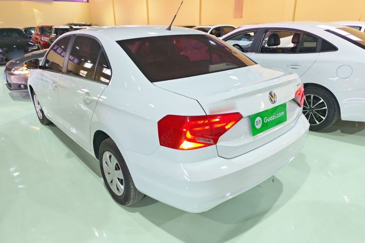 Used Volkswagen Jetta 2017 1.4L Manual Fashion Edition