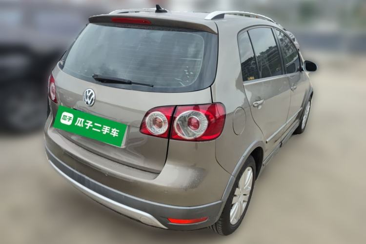 Used Volkswagen Golf 2011 1.4TSI Cross Golf Rear Right 45 Deg