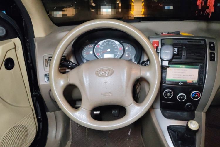 Used Hyundai Tucson 2009 2.0L Manual Two-Wheel Drive Fashion Edition
