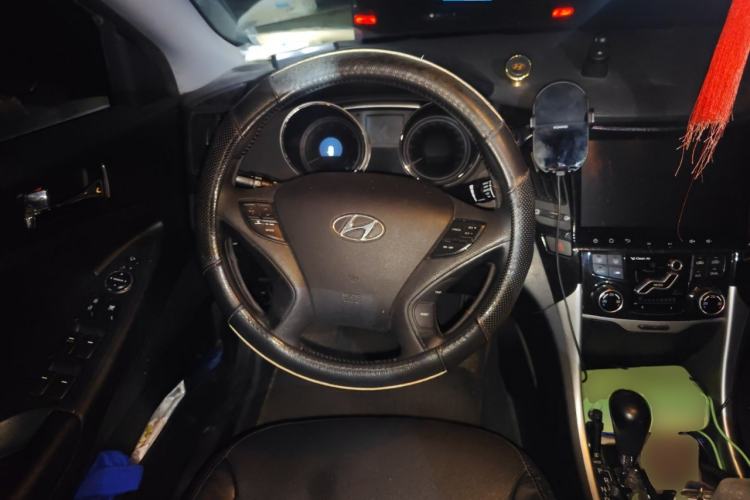 Used Hyundai Sonata 2011 2.0L Automatic Supreme Edition
