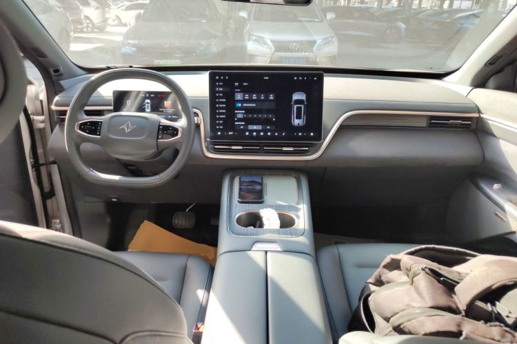 Used Dongfeng eπ eπ008 2024 210Max Range-Extended Version 6 Seats