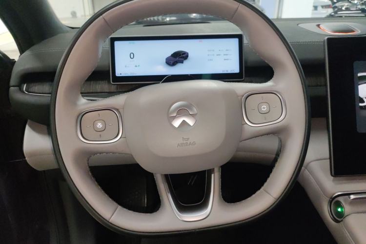 Used Nio EC6 2023 75 kWh Steering Wheel