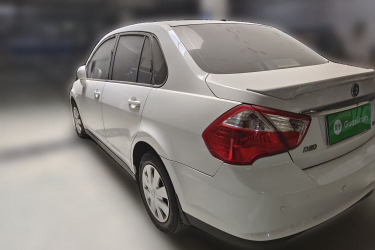 Used Venucia D50 2013 1.6L Manual Fashion Edition