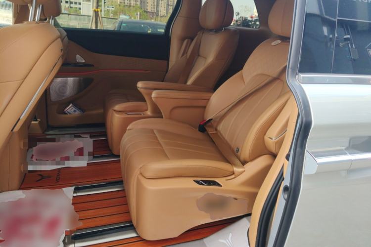 Used VOYAH Dream 2024 PHEV Extended-Range Premium Edition
