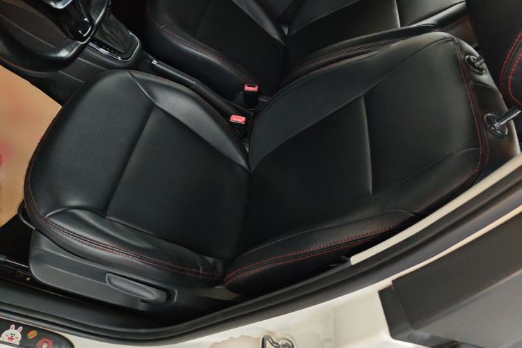 Used Volkswagen Polo 2016 1.6L Automatic Comfort Model