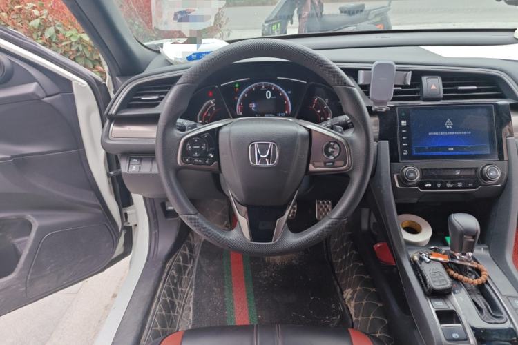 Used Honda Civic 2021 HATCHBACK 220TURBO CVT Trendy Cool Edition Steering Wheel