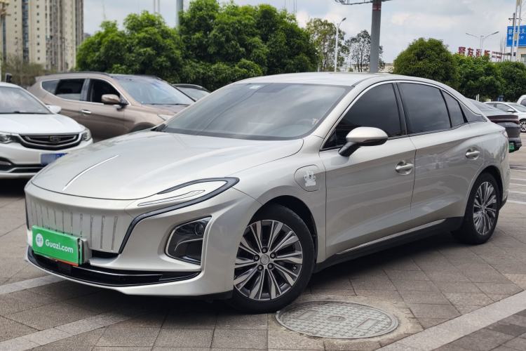 Used Hongqi E-QM5 2022 431 km Charge & Enjoy Edition