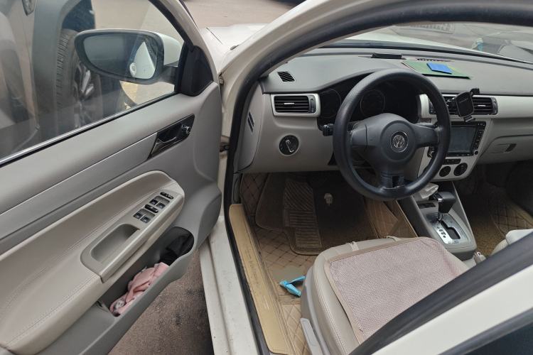 Used Volkswagen Bora 2012 1.6L Automatic Fashion Edition
