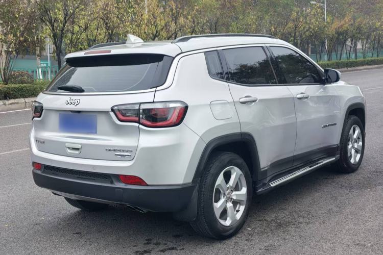 Used Jeep Compass 2017 200T Automatic Family Edition
