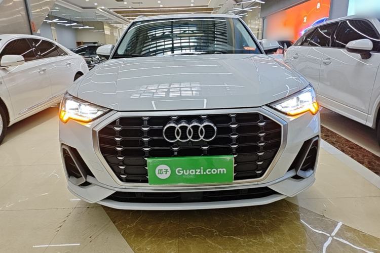 Used Audi Q3 2022 40 TFSI Fashion Dynamic Model
