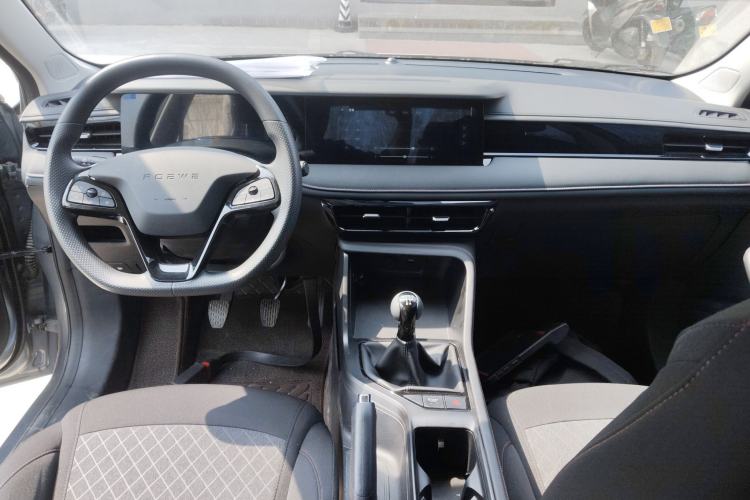 Used Roewe i5 2023 1.5L Manual Comfort Edition