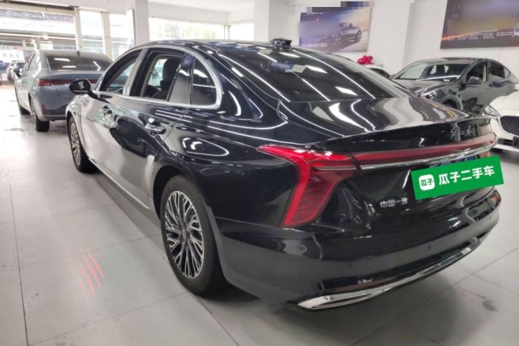 Used Hongqi H5 2025 2.0T Automatic Flag Edition – 500 000 Units Commemorative Version
