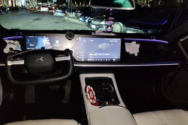 Used XPeng P7 2024 P7i 702 Max Pengyi Edition Center Console