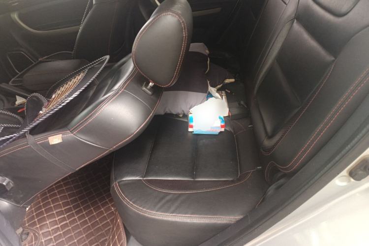 Used Changan CS35 2014 1.6L Automatic Luxury Model China IV Standard