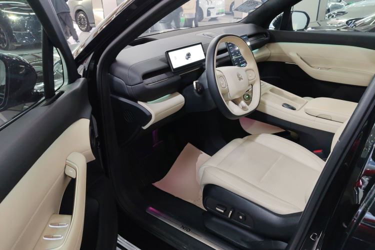 Used Nio ES6 2023 75 kWh
