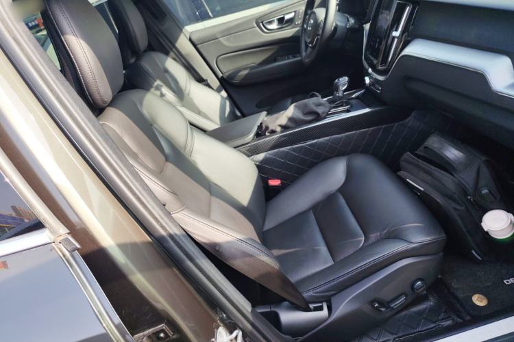 Used Volvo XC60 2020 T5 4x4 Zhiyi Luxury Edition