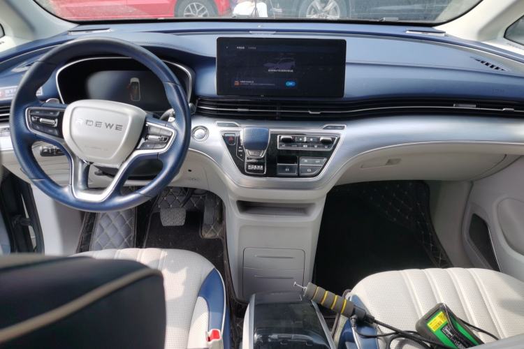 Used Roewe iMAX8 2021 400TGI Supreme Series Ultimate Edition Center Console