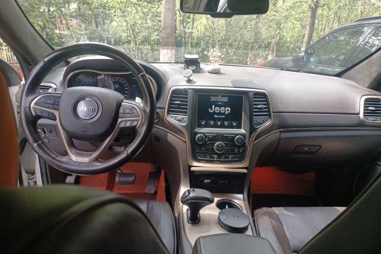 Used Jeep Grand Cherokee 2014 3.6L Flagship Prestige Edition
