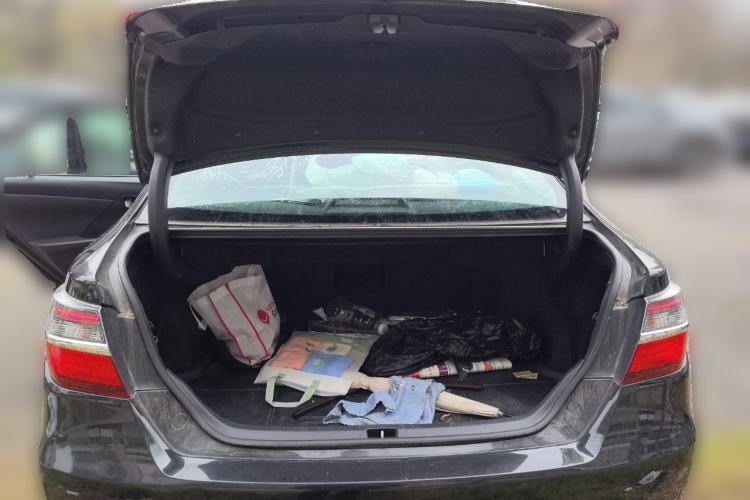 Used Toyota Camry 2016 2.0G 10th Anniversary Leading Edition
