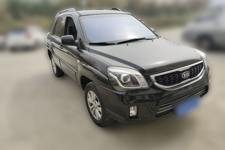 Used Kia Sportage 2013 2.0L Manual Two-Wheel Drive GL Trim Front Right 45 Deg