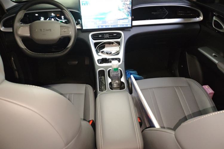 Used Geely Galaxy Geome 2025 410 km Free Version Center Console