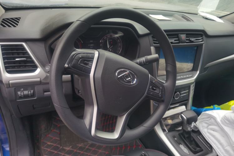 Used SAIC MAXUS T60 2017 2.0T Gasoline Automatic 4x4 High-Ride Elite Standard Cabin