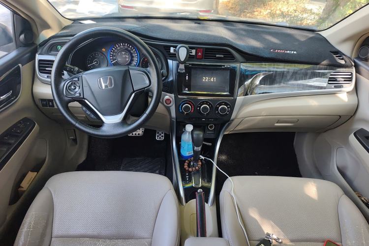 Used Honda Crider 2013 1.8L automatic luxury edition
