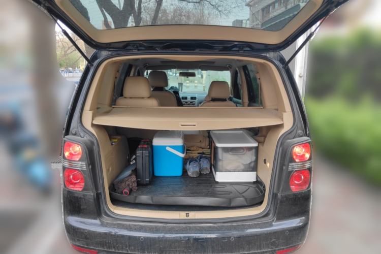 Used Volkswagen Touran 2011 1.4T DSG Zhiya Edition 5 Seats Trunk