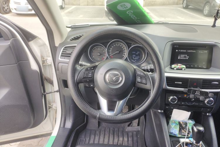 Used Mazda CX-5 2015 2.0L Automatic 4x4 Luxury Edition Steering Wheel