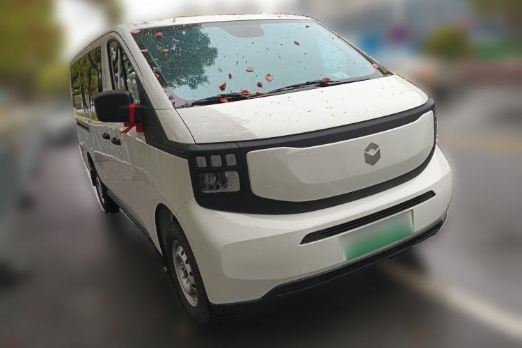 Used CHANGAN KAICHENG V919 2025 Model, Glory Edition, Golden Shield 50 kWh, Short Wheelbase, Low Roof, Elite Version, 6 Seats Front Right 45 Deg